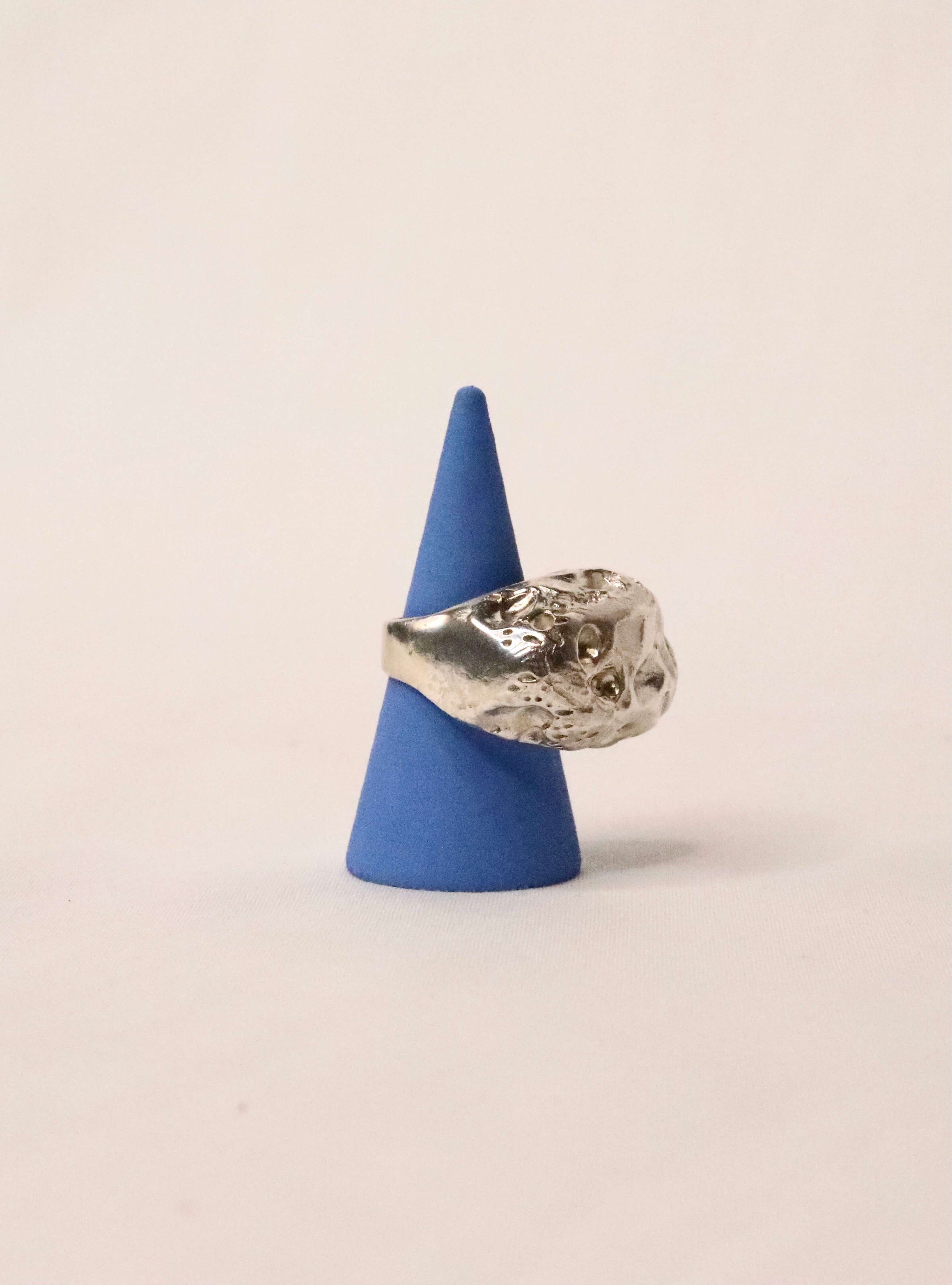 SPIRIT OF LOST ROCKS RING