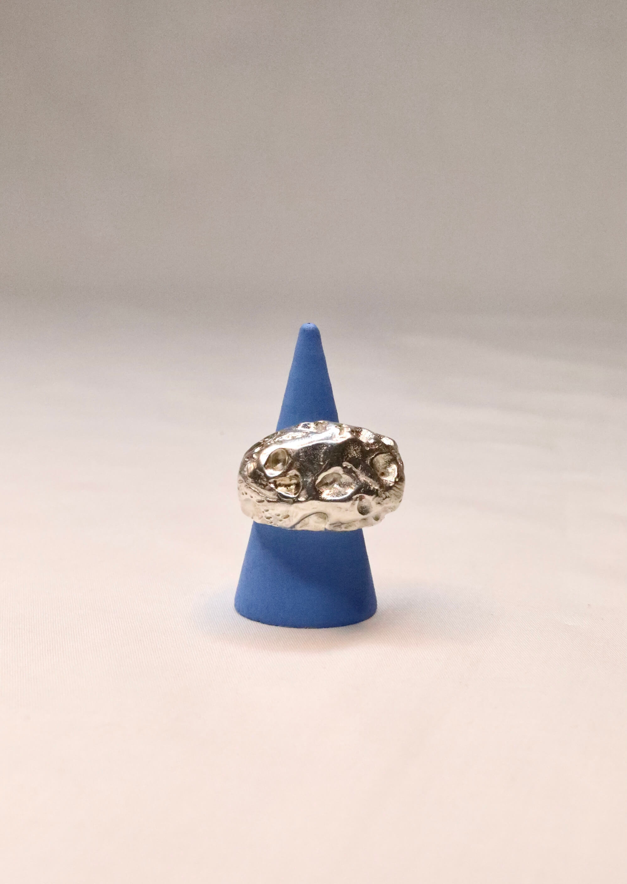 SPIRIT OF LOST ROCKS RING